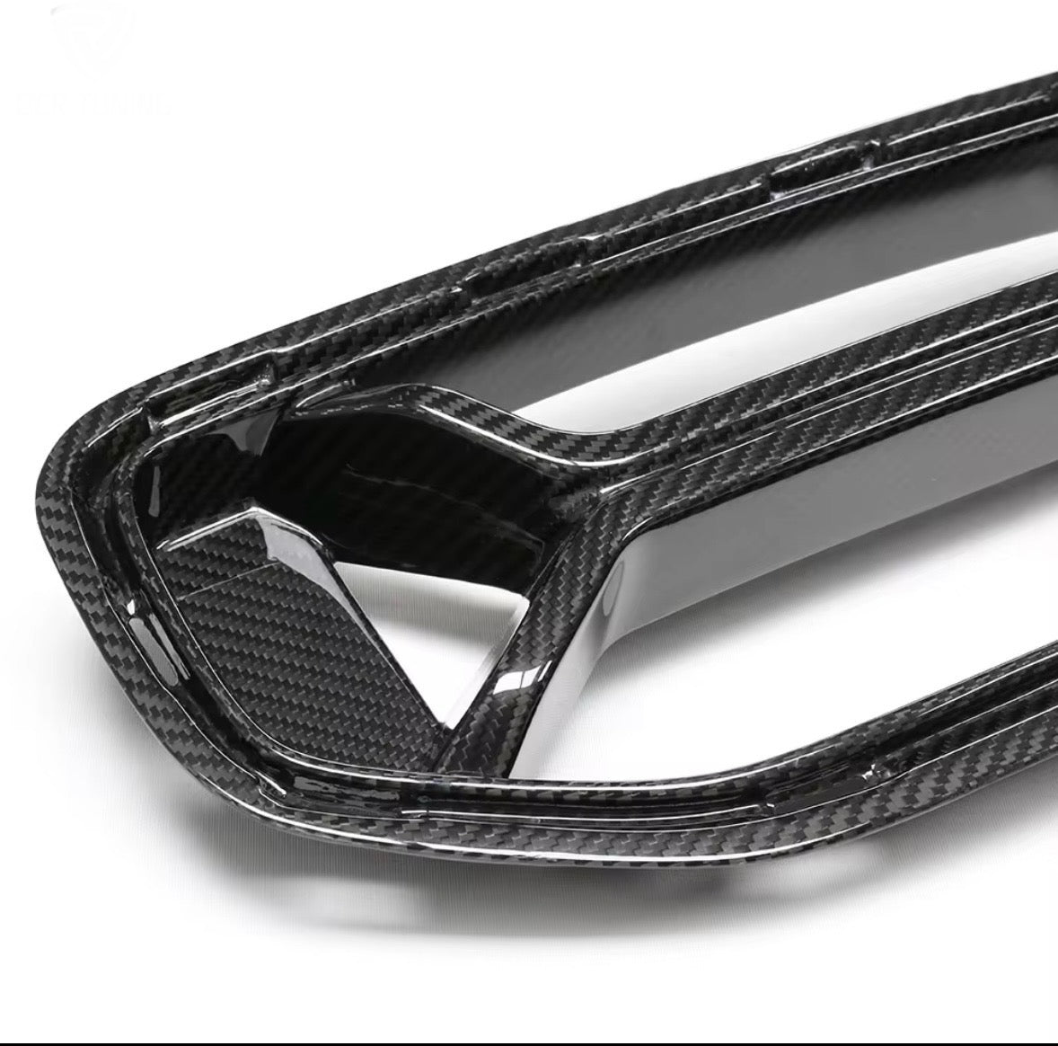 Dry Carbon Fibre Front grille - M2 G87