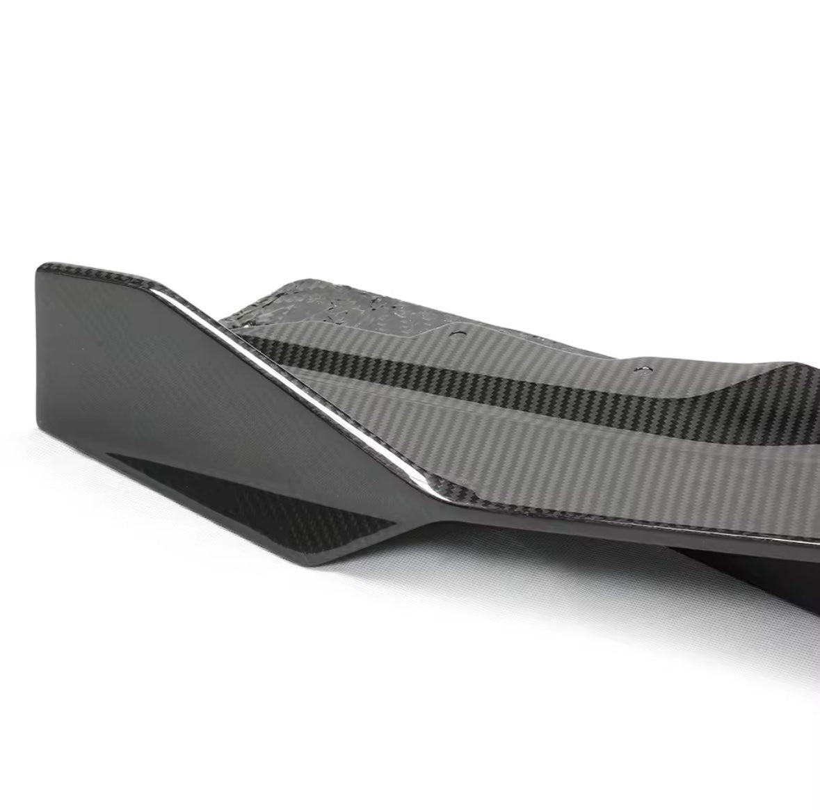 V Style Dry Carbon Fibre Rear Diffuser - M2 G87