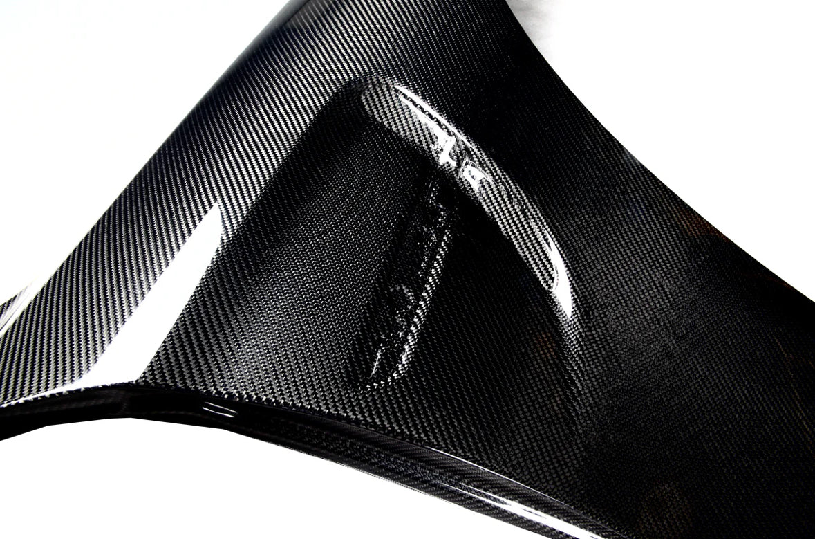 Carbon Fibre Front Fenders - BMW F80/F82